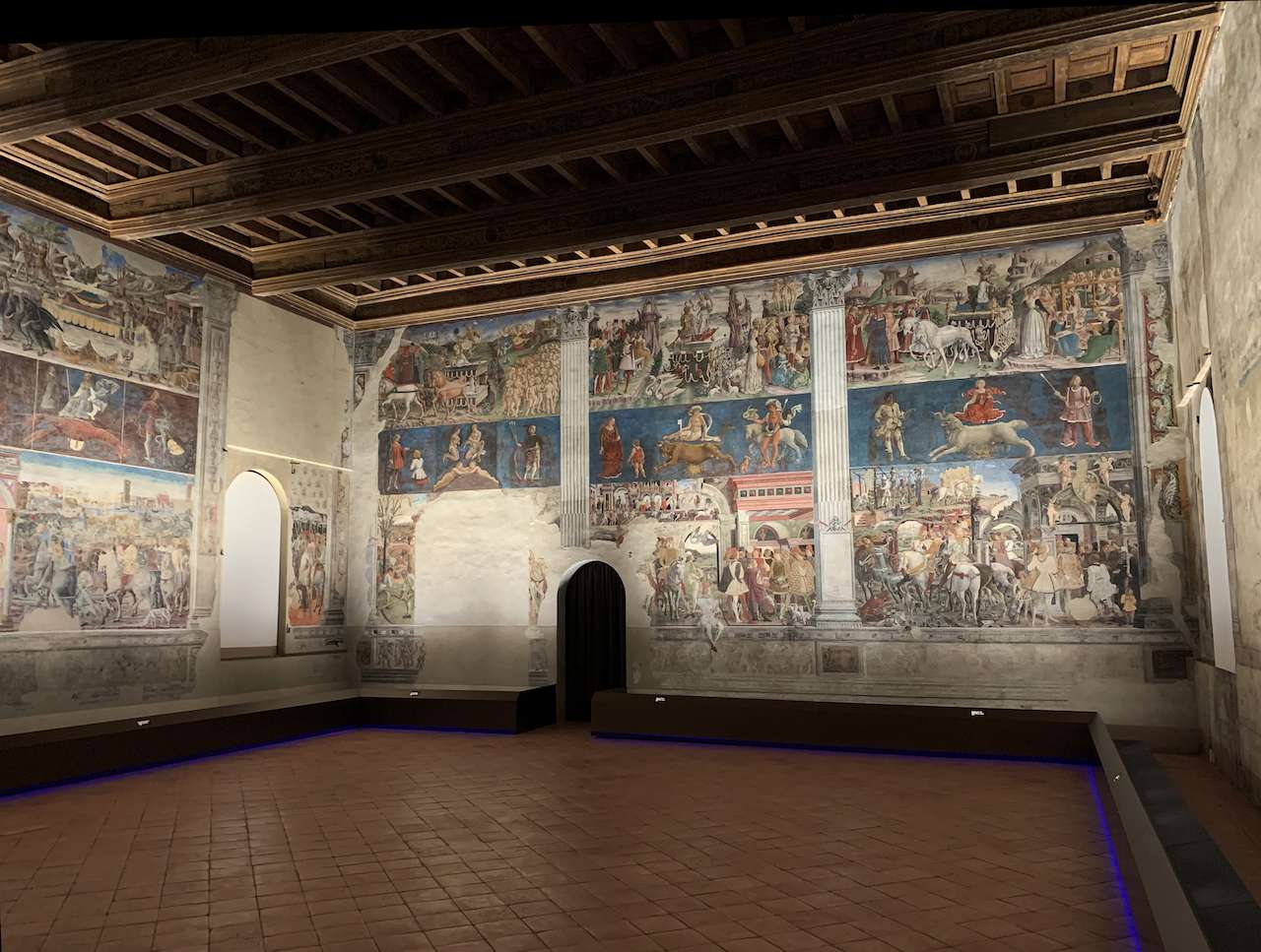Fig. 3 – Il Salone con l'illuminazione museale