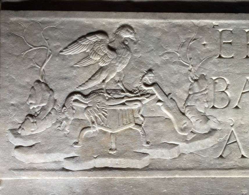 Fig. 4 - Sarcofago di Prisciano Prisciani, Sperandio Savelli (c.1425-1504), marmo scolpito, (part.)