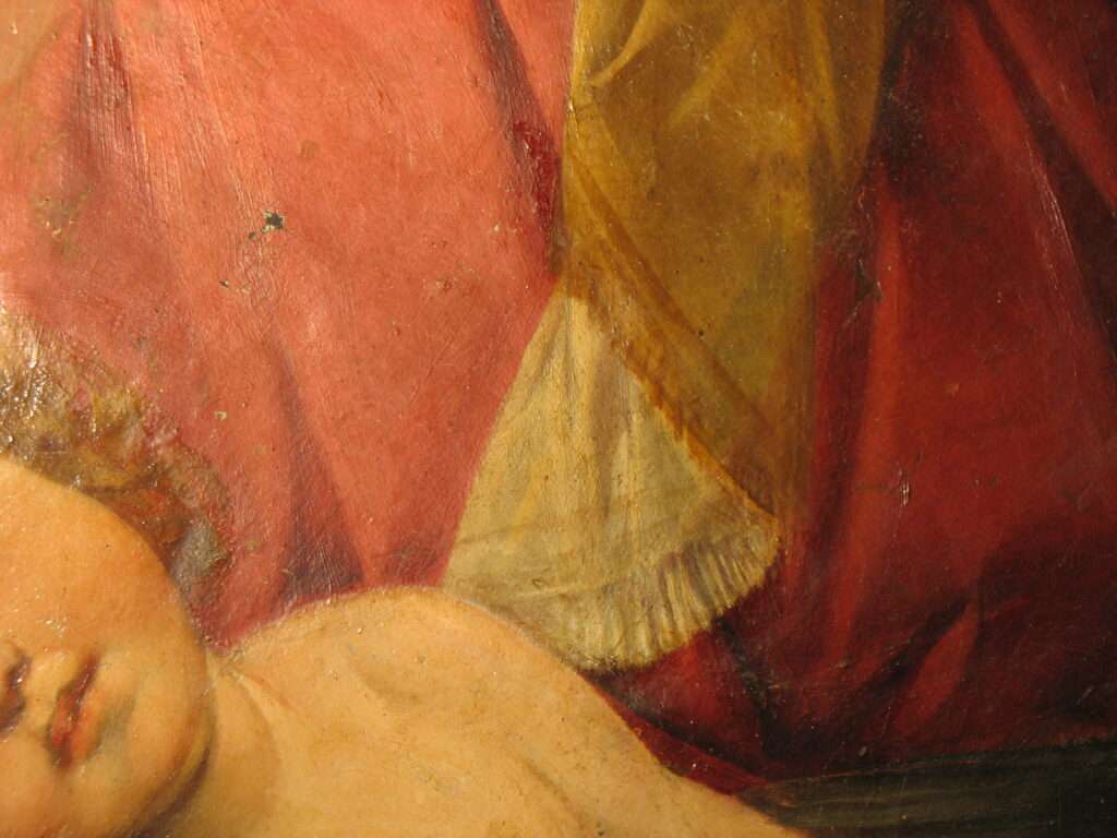 Pulitura sulla veste e sul velo della Vergine